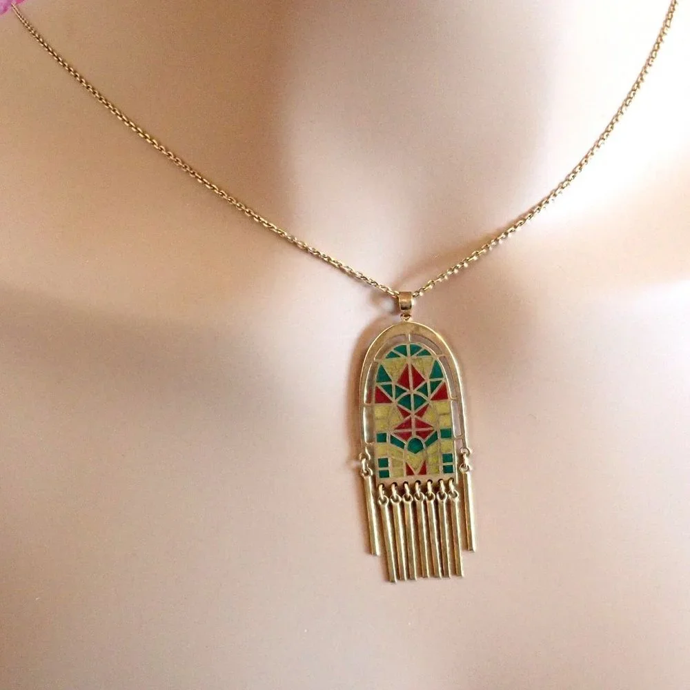 Authentic! Mikimoto 18k Yellow Gold Stained Glass Window Pendant Necklace